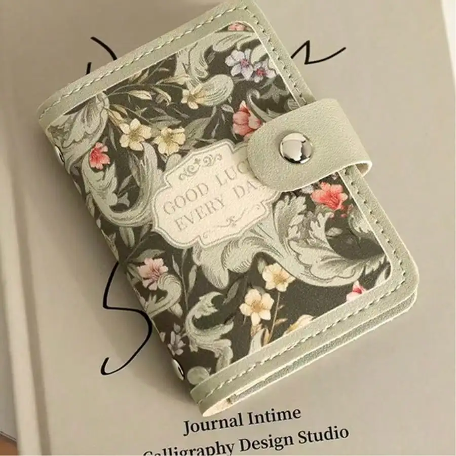 Floral Oil Painting Style Card Holder For Women, Retro Design, Multi-Slot Card Holder For Bank Cards And ID Documents, Large Cap
Floral Oil Painting Style Card Holder For Women, Retro Design, Multi-Slot Card Holder For Bank Cards And ID Documents, Large Cap