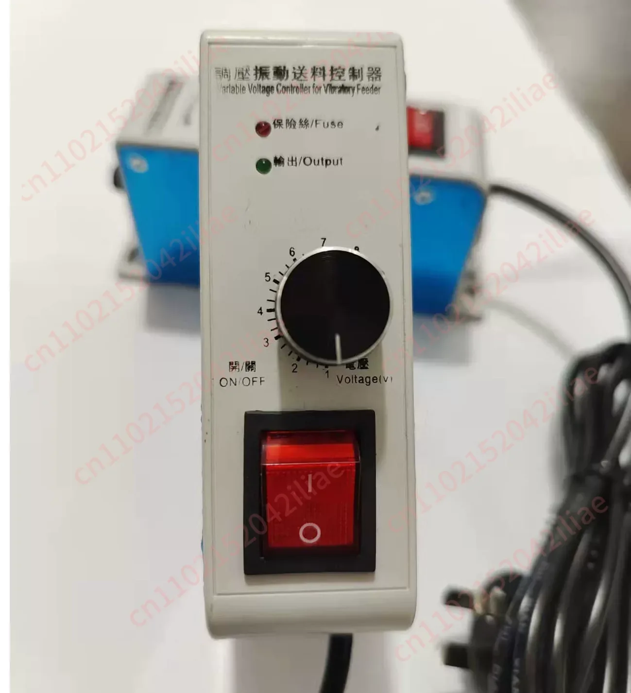 Vibration plate controller with output cable SDVC10-S/220V voltage regulating vibration feeding controller
Vibration plate controller with output cable SDVC10-S/220V voltage regulating vibration feeding controller