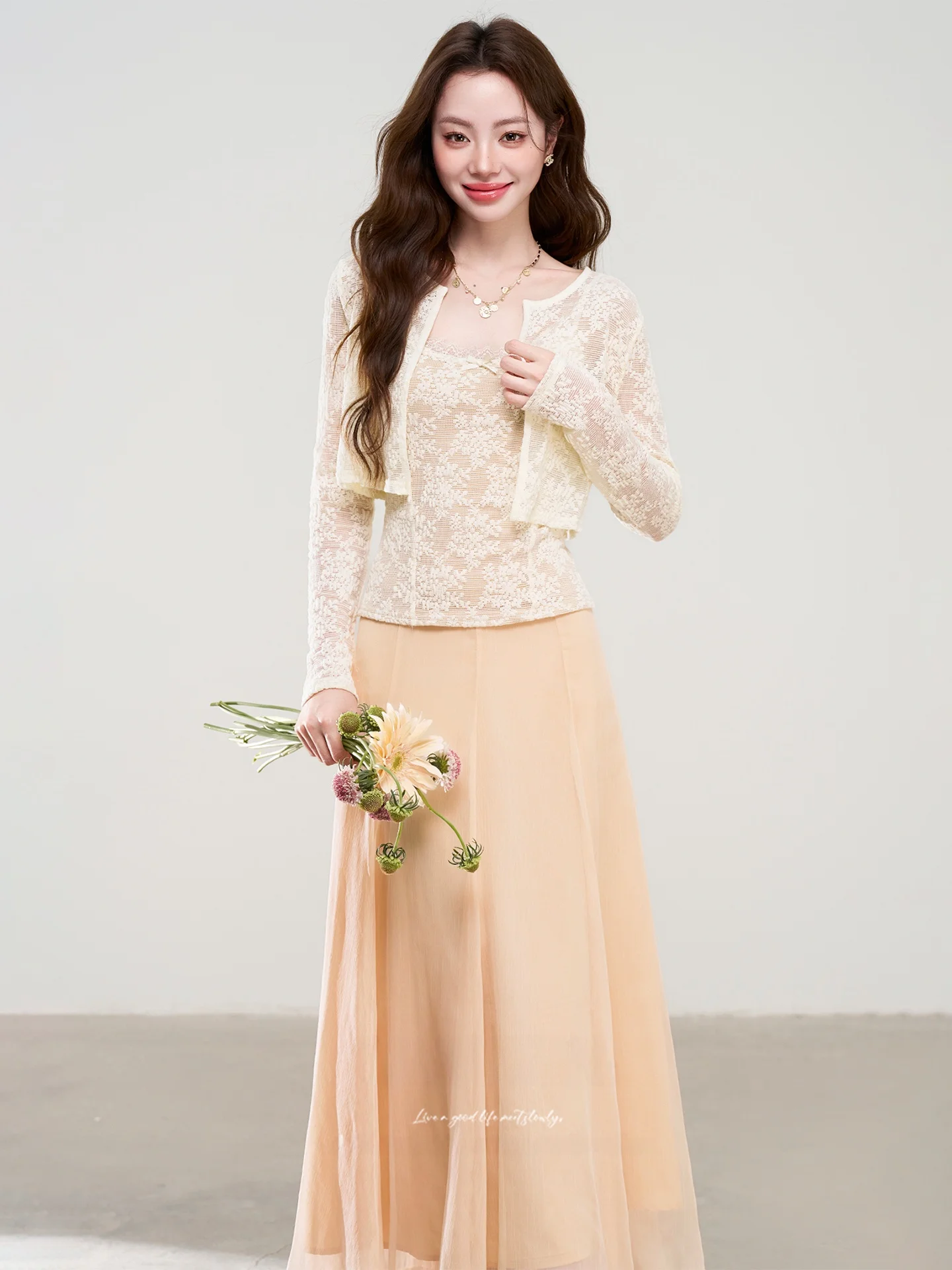 Summer Fashion 2026 Women's Lace Crop Top And Skirt Set High Waist Casual Wear round Neck Long Sleeve Three Piece Set
Summer Fashion 2026 Women's Lace Crop Top And Skirt Set High Waist Casual Wear round Neck Long Sleeve Three Piece Set