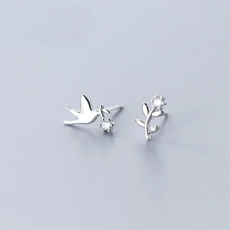 MloveAcc 100% 925 Sterling Silver Women's Jewelry Fashion Cute Bird Branch Stud Earrings for Women Daughter Girls Gift
MloveAcc 100% 925 Sterling Silver Women's Jewelry Fashion Cute Bird Branch Stud Earrings for Women Daughter Girls Gift