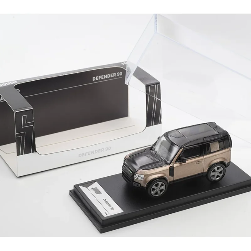 SHADOW 1/64 Scale Defender 90 SUV Off-Road Vehicle Alloy Model Car Collection Piece Decorative Item
SHADOW 1/64 Scale Defender 90 SUV Off-Road Vehicle Alloy Model Car Collection Piece Decorative Item