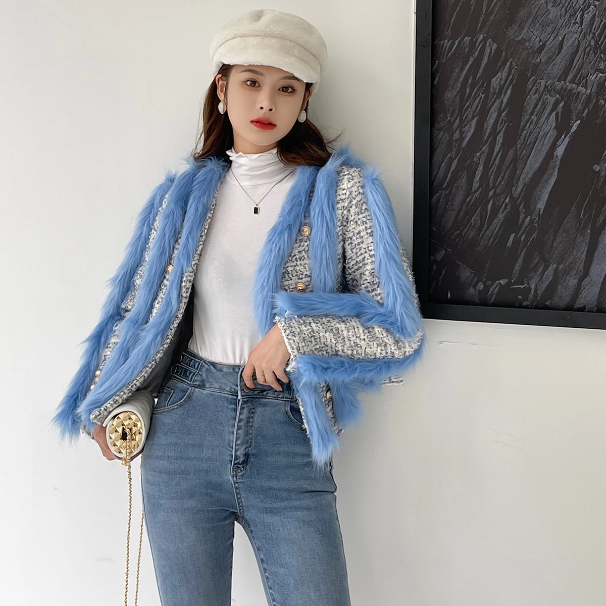 Женская утепленная куртка из искусственного меха и кожи, осенне-зимняя новинка, для повседневной носки, в городском стиле, регулируемая.
Женская утепленная куртка из искусственного меха и кожи, осенне-зимняя новинка, для повседневной носки, в городском стиле, регулируемая.