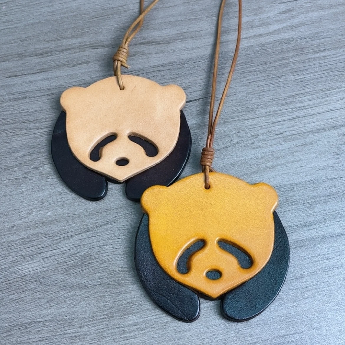 Genuine Leather Panda Keychain Cute Car Hanging Ornament Creative Gift for Bags
Genuine Leather Panda Keychain Cute Car Hanging Ornament Creative Gift for Bags