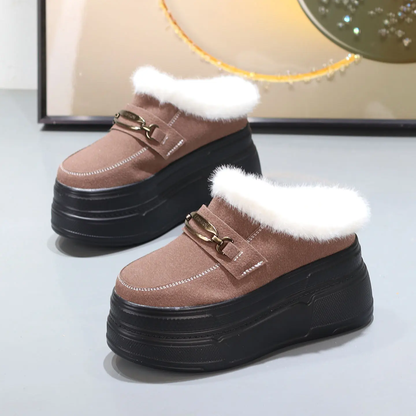 New 2026 10cm Synthetic Microfiber Winter Plush Slip on Fashion Slides Autumn Slippers Platform Wedge Women Spring Shoes
New 2026 10cm Synthetic Microfiber Winter Plush Slip on Fashion Slides Autumn Slippers Platform Wedge Women Spring Shoes
