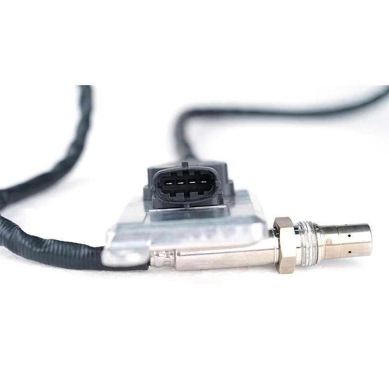 Nitrogen Oxide Sensor Electronic Parts 24V Nox Sensor 5WK9 6626B 1836061 For Euro Truck
Nitrogen Oxide Sensor Electronic Parts 24V Nox Sensor 5WK9 6626B 1836061 For Euro Truck