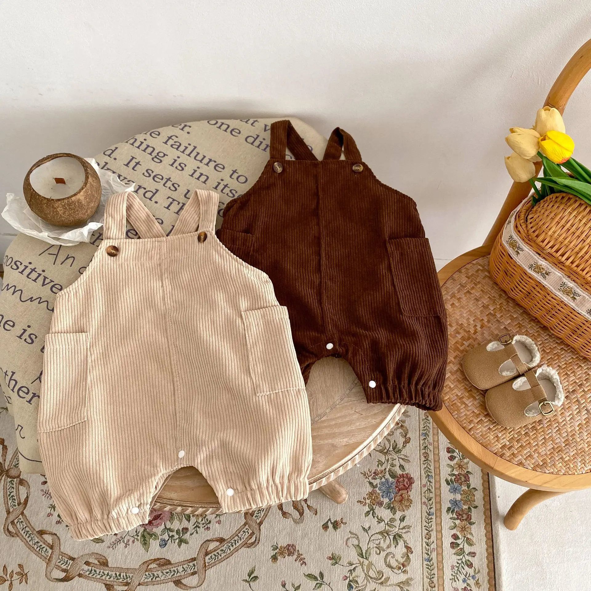 Spring Girl Baby Clothing Corduroy Fashion Double Side Pocket Short Climbing Solid Color Versatile Jumpsuit Jumpsuit
Spring Girl Baby Clothing Corduroy Fashion Double Side Pocket Short Climbing Solid Color Versatile Jumpsuit Jumpsuit