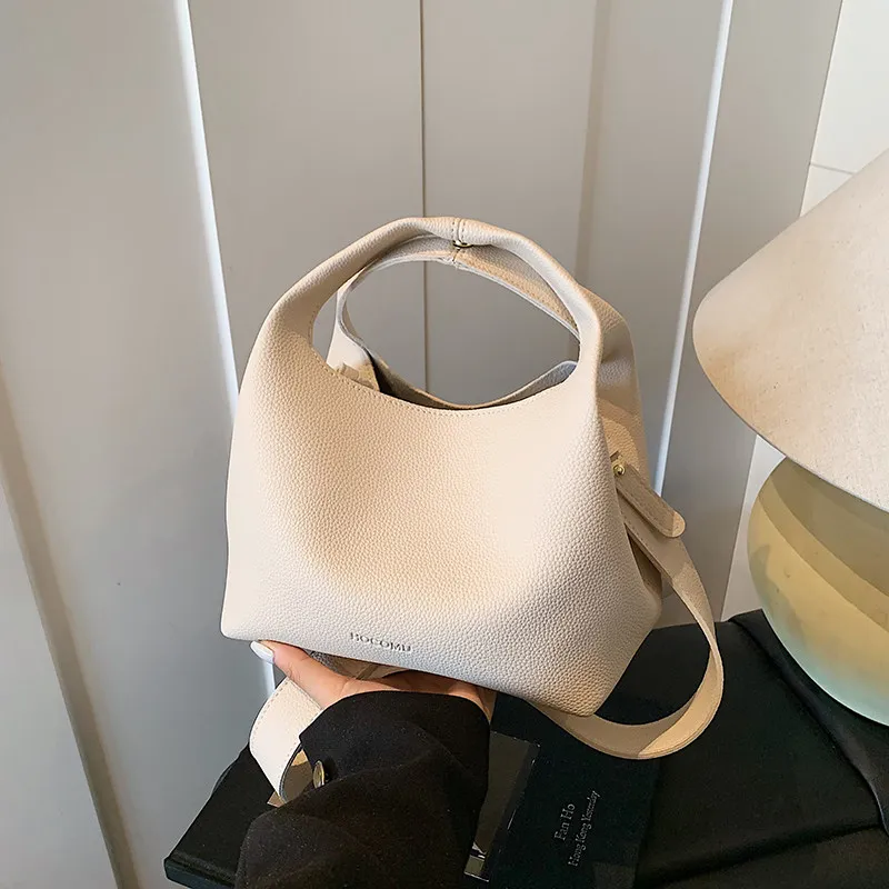 Retro Leather Buckets Bags For Women PU Shoulder Crossbody Bags Large Capacity Armpit Totes Girls Handbags Purses
Retro Leather Buckets Bags For Women PU Shoulder Crossbody Bags Large Capacity Armpit Totes Girls Handbags Purses