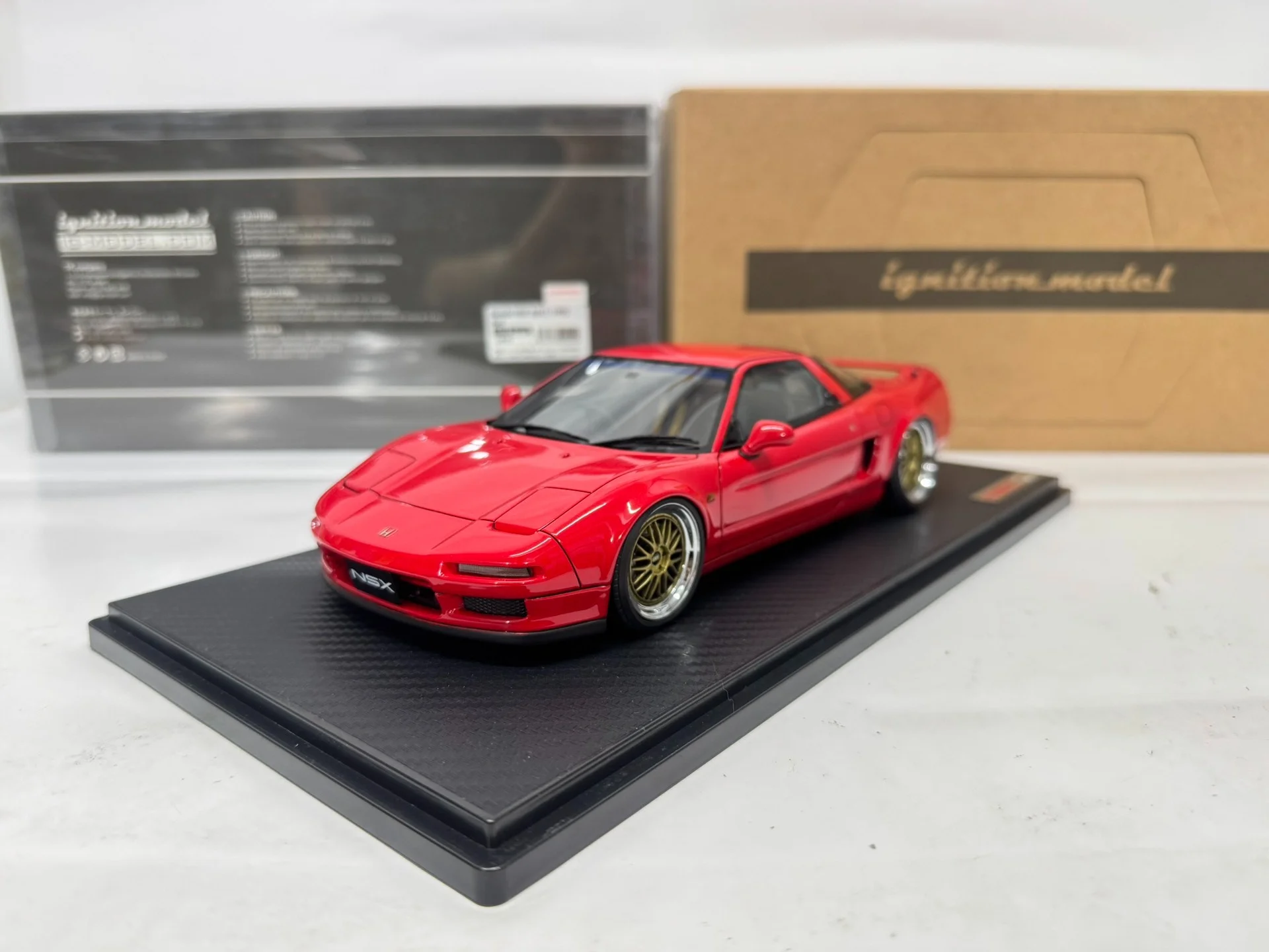 Модель автомобиля IG 1:18 NSX NA1 Red BBS JDM, имитация, лимитированная серия, из смолы и металла, статическая, подарок
Модель автомобиля IG 1:18 NSX NA1 Red BBS JDM, имитация, лимитированная серия, из смолы и металла, статическая, подарок