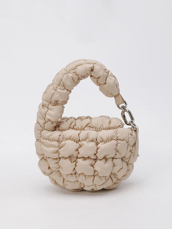 Повседневный сложенный кошелек с текстурой облака, женская сумка с мягкой ручкой, полиэстер, без талии, цвет для повседневного использования
Повседневный сложенный кошелек с текстурой облака, женская сумка с мягкой ручкой, полиэстер, без талии, цвет для повседневного использования