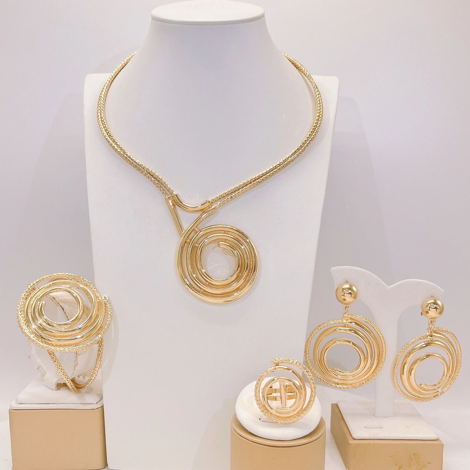 Yulaili Brazilian Gold Plated Spiral Design Jewelry Set for Women Party Wedding Necklace Earrings Bracelet Ring X00006
Yulaili Brazilian Gold Plated Spiral Design Jewelry Set for Women Party Wedding Necklace Earrings Bracelet Ring X00006