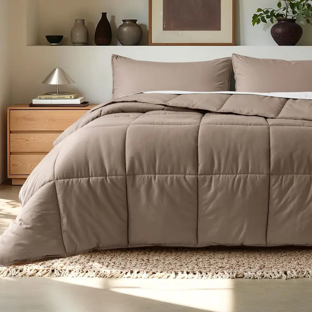 Egyptian Cotton 8-Piece Comforter Set in Taupe with 600 Thread Count - California King
Egyptian Cotton 8-Piece Comforter Set in Taupe with 600 Thread Count - California King