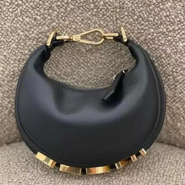 New Style Half Moon Clutch Evening Bags Women Handbag Designer Brand Mini Bags Leisure Travel Chain Tote Bag Leather Metal Lette
New Style Half Moon Clutch Evening Bags Women Handbag Designer Brand Mini Bags Leisure Travel Chain Tote Bag Leather Metal Lette
