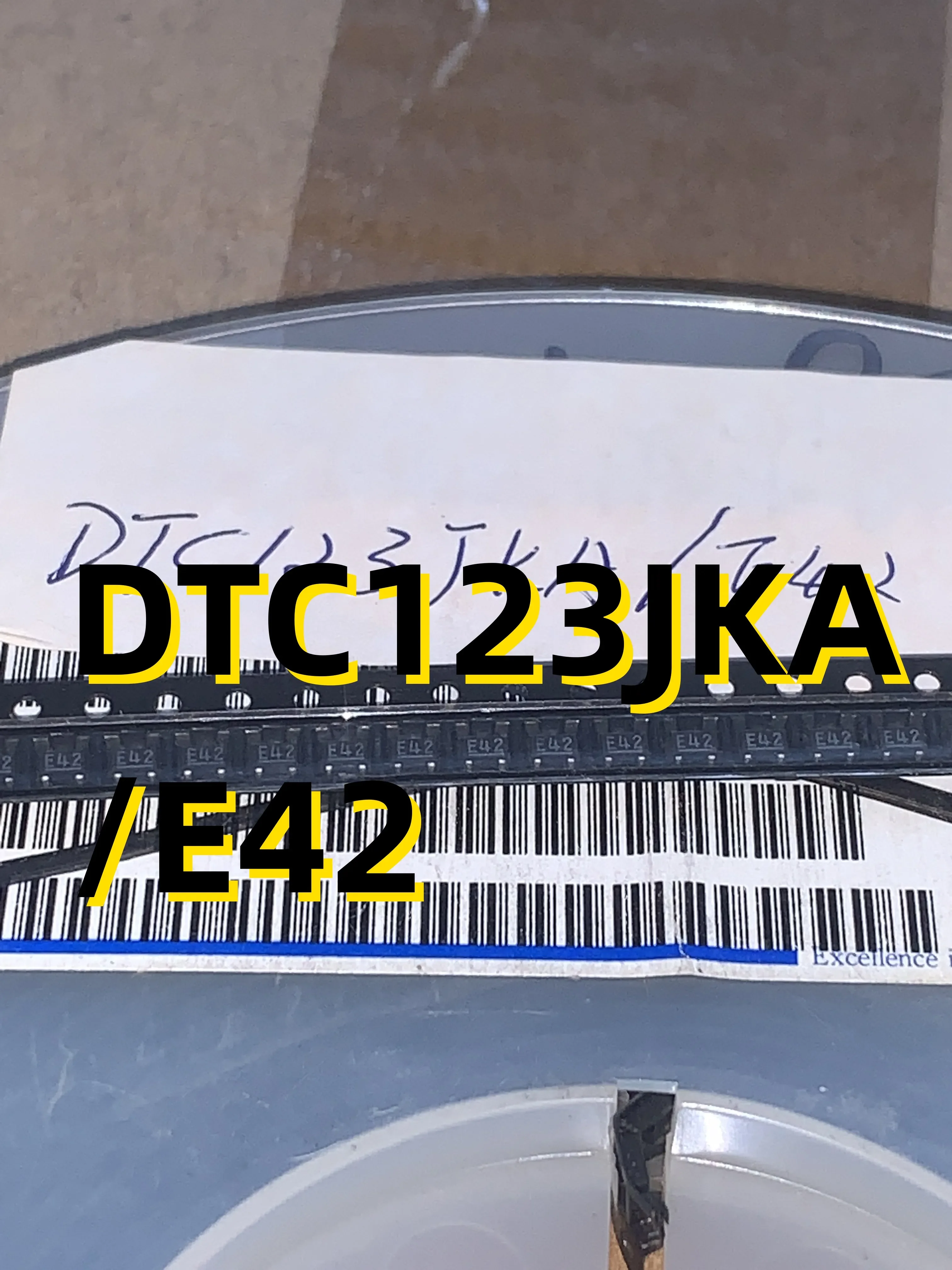 10pcs DTC123YKA-T146 /62
10pcs DTC123YKA-T146 /62