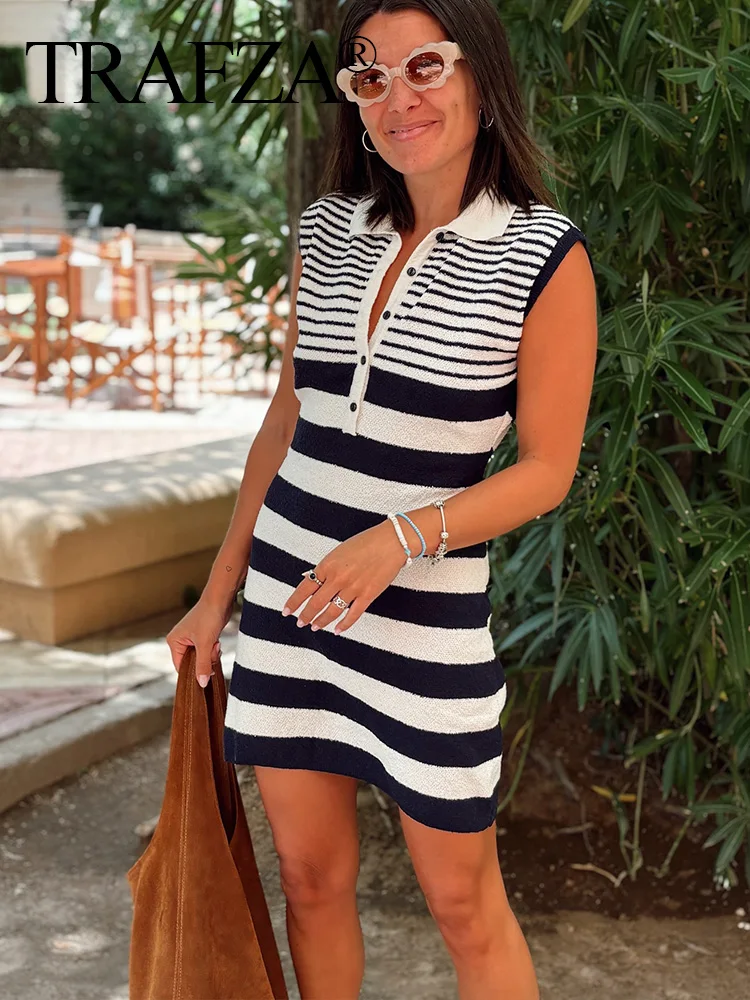 TRAFZA 2024 Female Casual Chic Mini Dress Stripe Turn-Down Collar Sleeveless Buttons Single Breasted Summer Dresses Woman Trendy
TRAFZA 2024 Female Casual Chic Mini Dress Stripe Turn-Down Collar Sleeveless Buttons Single Breasted Summer Dresses Woman Trendy