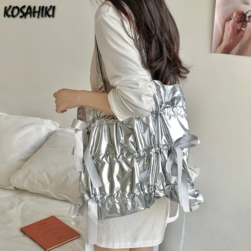 High-capacity Simple Vintage Shoulder Handbags Grunge Y2k Aesthetic All Match Underarm Bag Fashion Pleated Casual Bow Tote Bags
High-capacity Simple Vintage Shoulder Handbags Grunge Y2k Aesthetic All Match Underarm Bag Fashion Pleated Casual Bow Tote Bags