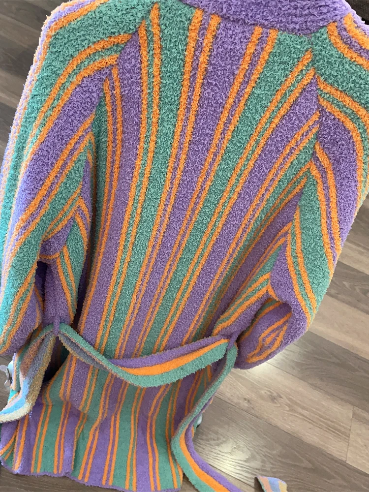 Soft Coral Fce Stripe Open Cardigan Long Sve Spwear Cute Home Clothes Loose Women's Robe Four Seasons Universal
Soft Coral Fce Stripe Open Cardigan Long Sve Spwear Cute Home Clothes Loose Women's Robe Four Seasons Universal