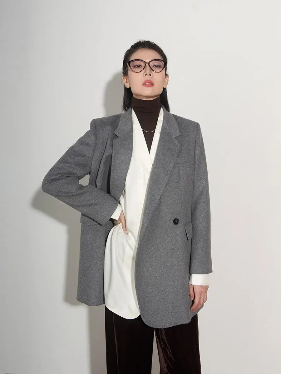 Шерстяной костюм-жакет для женщин, модный, для повседневной носки, длинный рукав, стандартная длина, однотонный, простой дизайн
Шерстяной костюм-жакет для женщин, модный, для повседневной носки, длинный рукав, стандартная длина, однотонный, простой дизайн