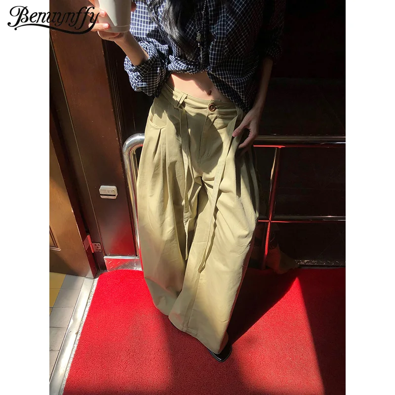 Benuynffy American Style Pleated Wide Leg Pants Women 2026 Summer New Streetwear Tie Mid Waisted Loose Casual Female Trousers
Benuynffy American Style Pleated Wide Leg Pants Women 2026 Summer New Streetwear Tie Mid Waisted Loose Casual Female Trousers