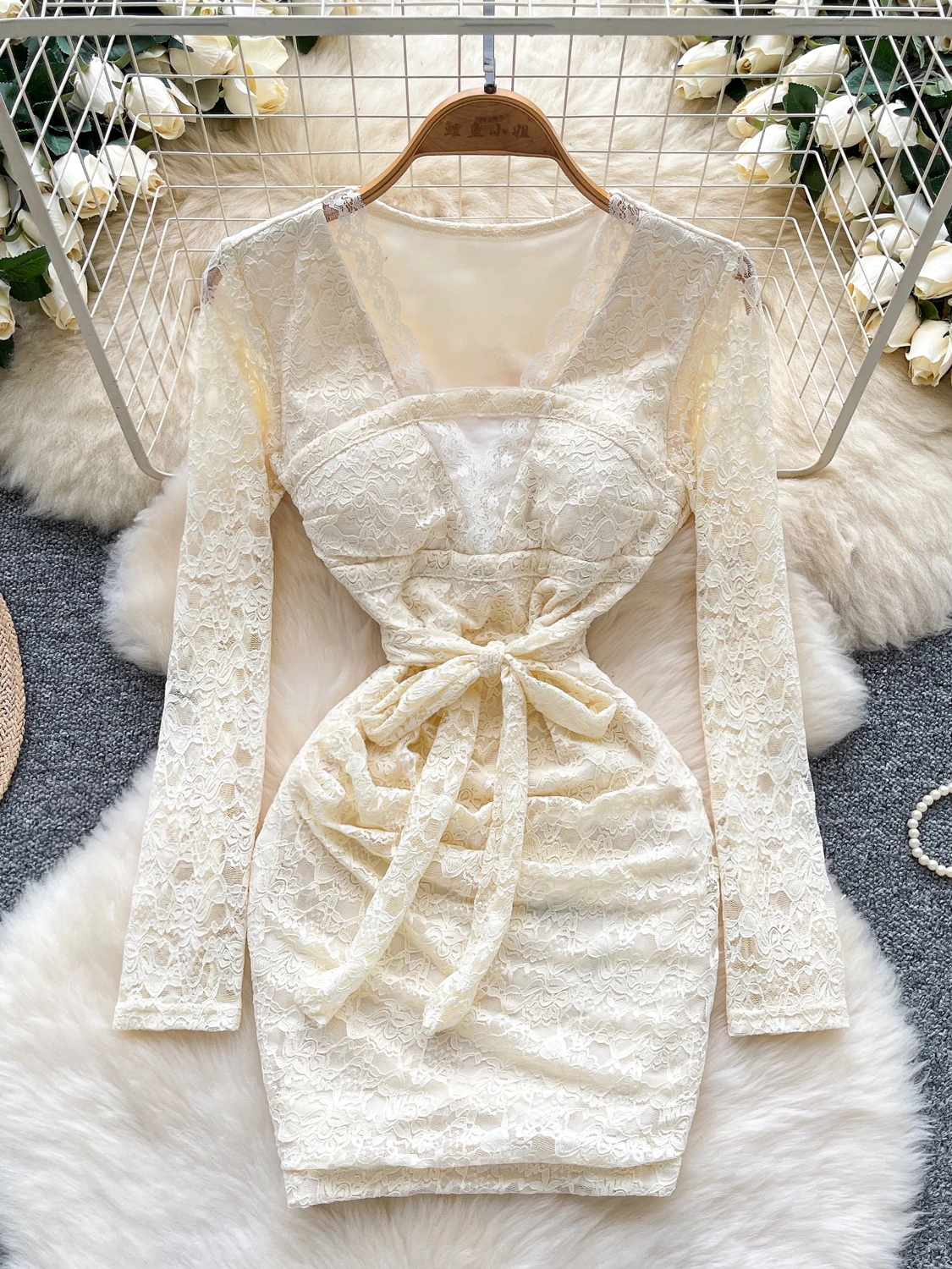 Pure Desire Sexy V-Ne Ribbon Waist Long Sve Lace Dr Women's Spicy Girl Slimming ort Skirt High Waist Polyester Fiber
Pure Desire Sexy V-Ne Ribbon Waist Long Sve Lace Dr Women's Spicy Girl Slimming ort Skirt High Waist Polyester Fiber