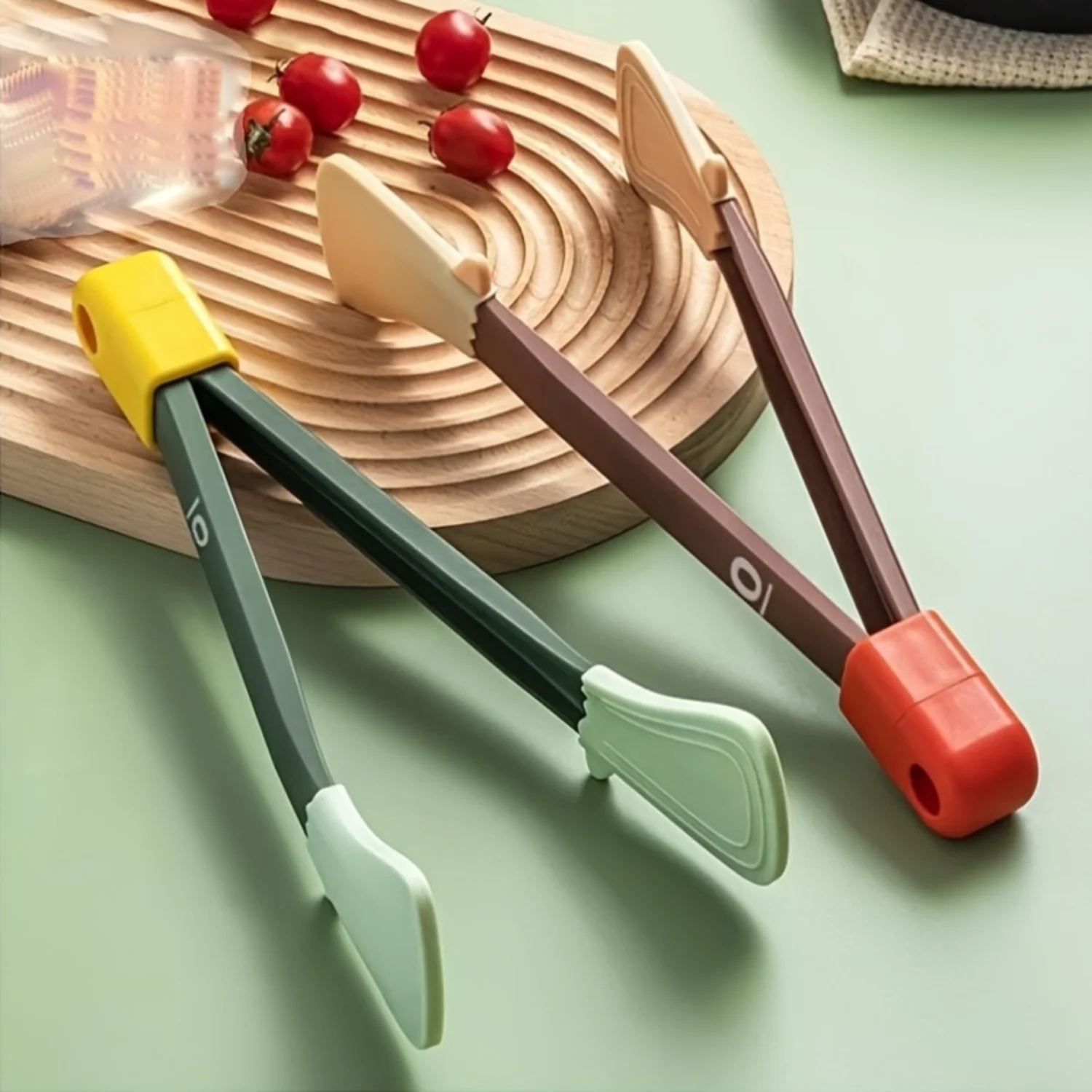 Silicone Kitchen Tongs - High-Temperature Resistant, Anti-Scalding, Non-Slip Food Clip for Cooking, Grilling, and Baking
Silicone Kitchen Tongs - High-Temperature Resistant, Anti-Scalding, Non-Slip Food Clip for Cooking, Grilling, and Baking