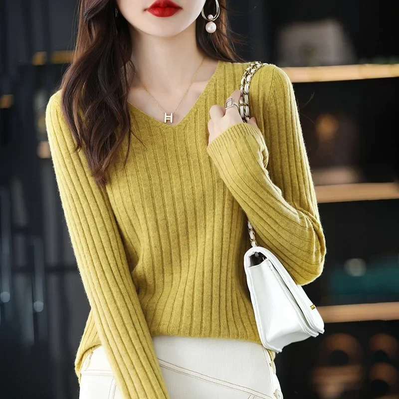 Autumn Winter Versatile Slimming Innerwear Outerwear Base Layer Top Women's V-neck Knitted Sweater Soft Cozy Pure Color
Autumn Winter Versatile Slimming Innerwear Outerwear Base Layer Top Women's V-neck Knitted Sweater Soft Cozy Pure Color