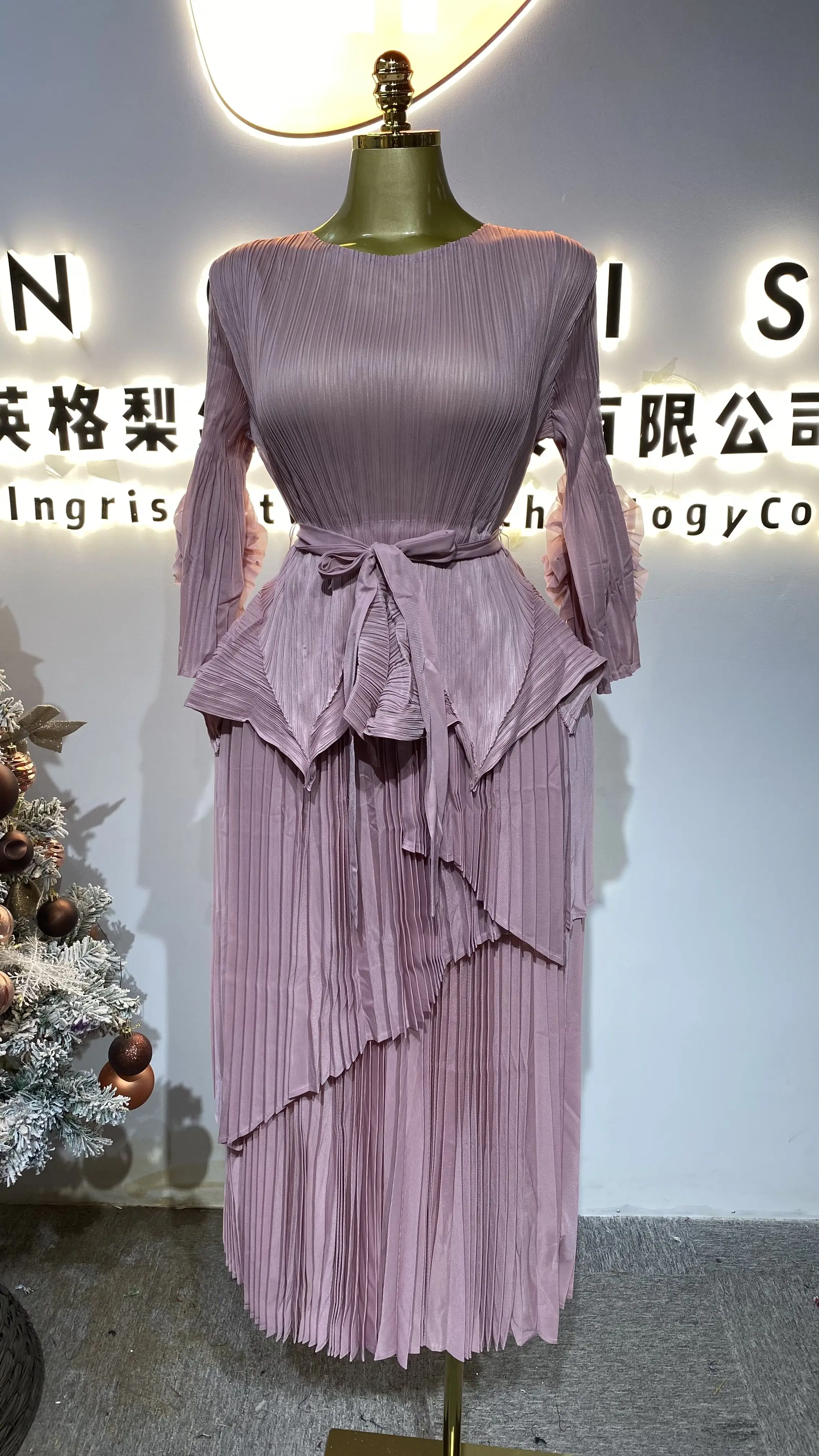 2026 Spring/Autumn New French Light Luxury Elegant Fashion Casual Maxi 3D Pleated Skirt-GZXX609
2026 Spring/Autumn New French Light Luxury Elegant Fashion Casual Maxi 3D Pleated Skirt-GZXX609
