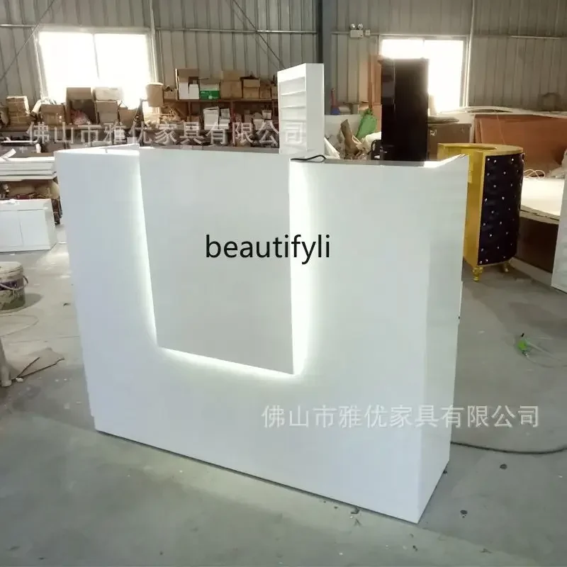 Company white reception desk with lamp paint front desk, hotel clothing store cashier, information desk
Company white reception desk with lamp paint front desk, hotel clothing store cashier, information desk