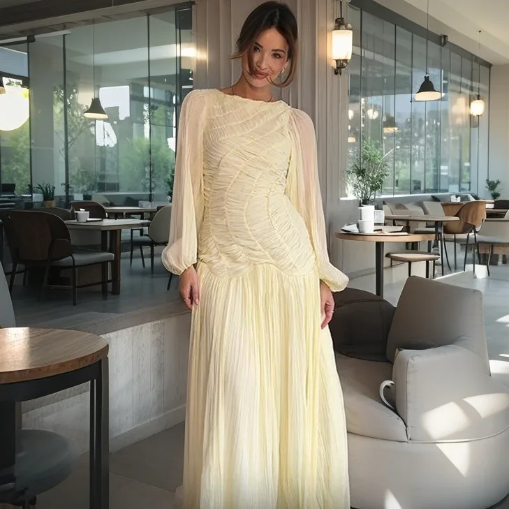 New spring and summer women's clothing, new style in 2025, elegant long-sleeved mesh pleated dress
New spring and summer women's clothing, new style in 2025, elegant long-sleeved mesh pleated dress