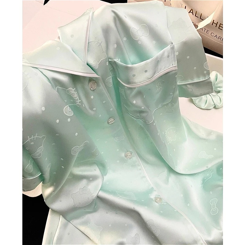 Милые пижамные комплекты Hello Kitty Ice Silk из 2 предметов для женщин, летний костюм для сна, милые топы с короткими рукавами для девочек, шорты, домашняя одежда, 2025 розовый
Милые пижамные комплекты Hello Kitty Ice Silk из 2 предметов для женщин, летний костюм для сна, милые топы с короткими рукавами для девочек, шорты, домашняя одежда, 2025 розовый