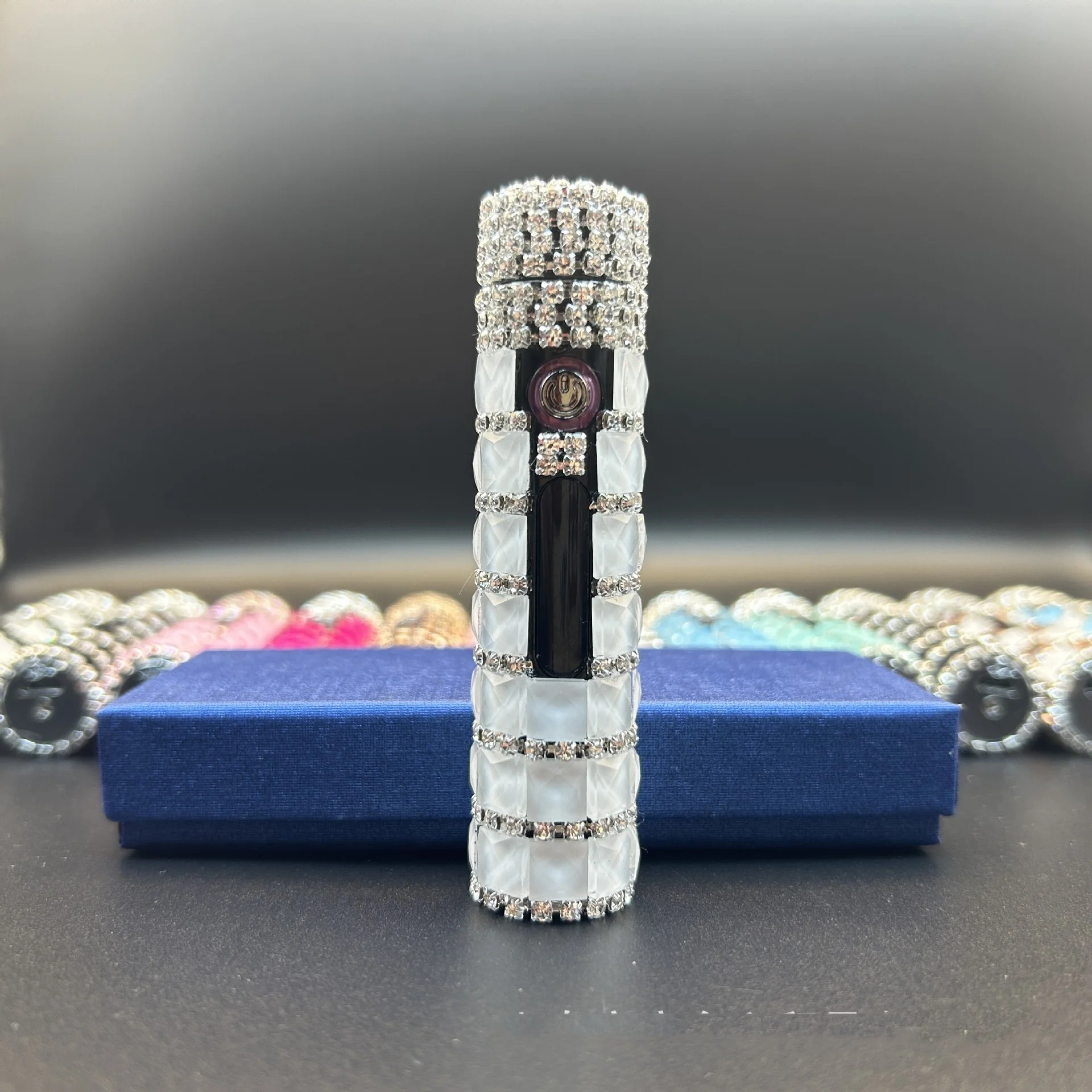 New Diamond Double Arc Lighter Personalized Creative Cylindrical Windproof Charging Lighter Cigarette Accessories Ladies Gifts
New Diamond Double Arc Lighter Personalized Creative Cylindrical Windproof Charging Lighter Cigarette Accessories Ladies Gifts