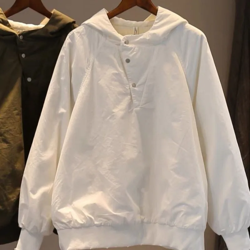 2025 New Autumn Loose Hooded Jacket Women Chinese Style Fashion Comfortable Warm Cotton Padded Solid Color Cotton Female Coat
2025 New Autumn Loose Hooded Jacket Women Chinese Style Fashion Comfortable Warm Cotton Padded Solid Color Cotton Female Coat