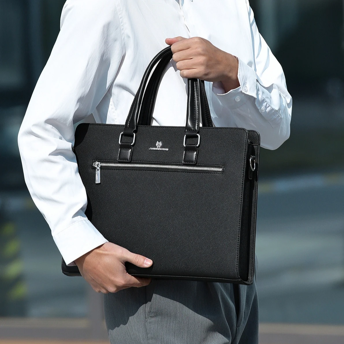 Водонепроницаемая мужская сумка для ноутбука из ПВХ, 15,6 дюймов, деловой портфель, мужская сумка через плечо
Водонепроницаемая мужская сумка для ноутбука из ПВХ, 15,6 дюймов, деловой портфель, мужская сумка через плечо