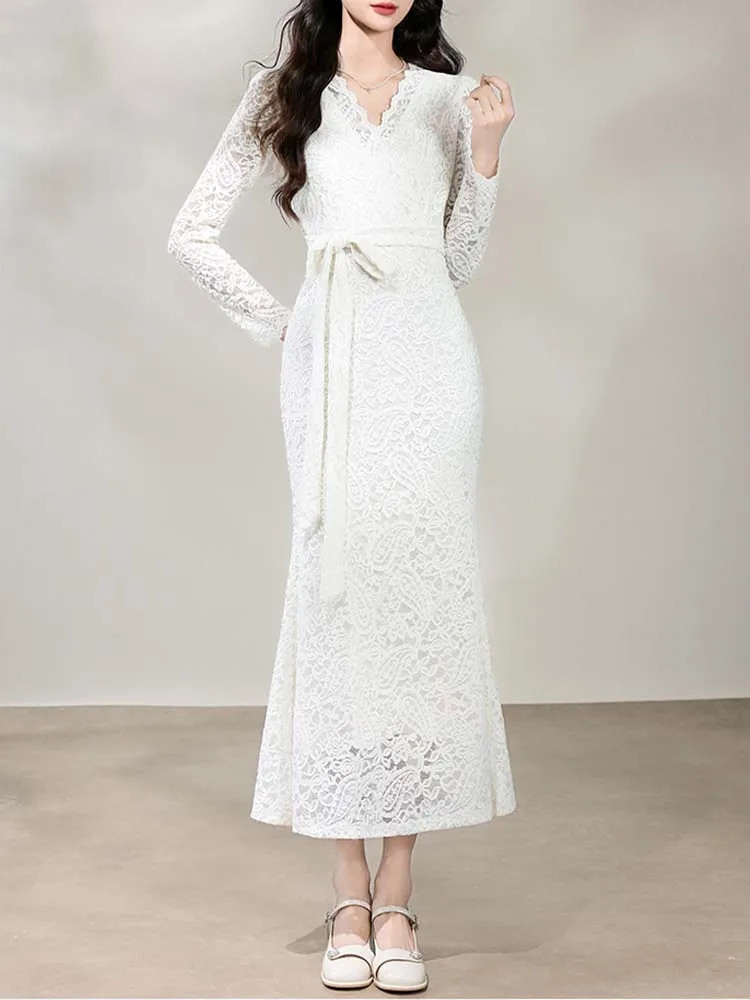 Elegant Black Lace V-Neck Slim Fit Long Sleeved Hip Hugging Dress 2025 New Fashionable Autumn Women'S Clothing
Elegant Black Lace V-Neck Slim Fit Long Sleeved Hip Hugging Dress 2025 New Fashionable Autumn Women'S Clothing