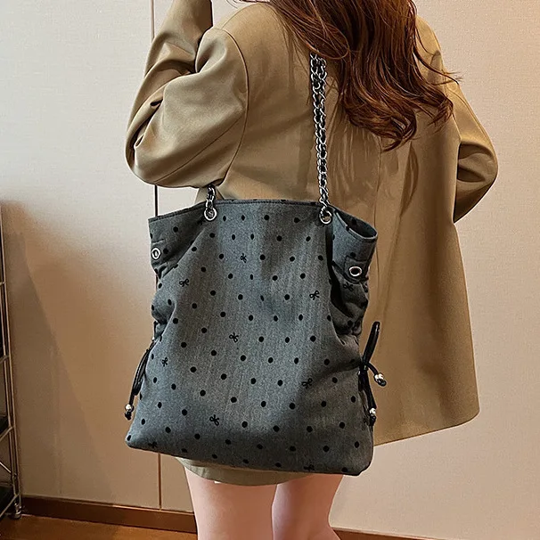 polka dot canvas bag summer niche casual simple large capacity totes women Wholesale
polka dot canvas bag summer niche casual simple large capacity totes women Wholesale
