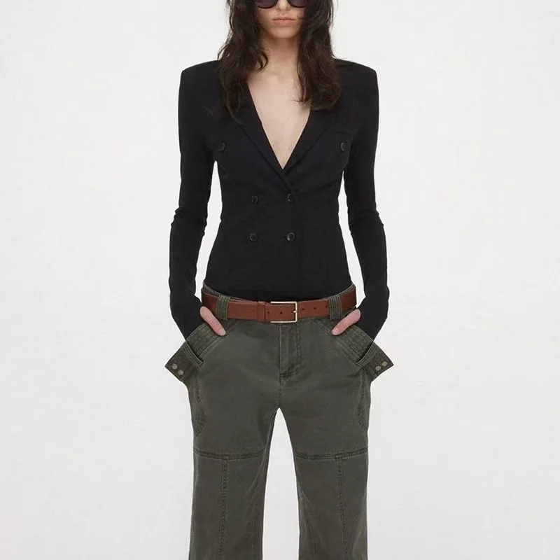 Элегантный трикотажный костюм-двойка с эффектом похудения: пиджак с V-образным вырезом и двумя пуговицами, модный цельный комплект для офиса, из полиэстера.
Элегантный трикотажный костюм-двойка с эффектом похудения: пиджак с V-образным вырезом и двумя пуговицами, модный цельный комплект для офиса, из полиэстера.