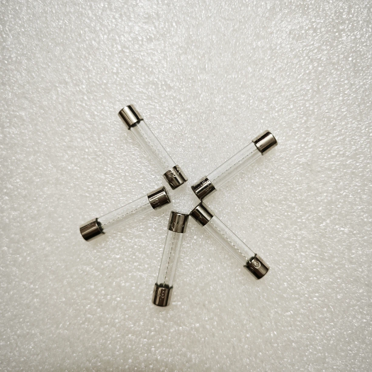 A60L-0001-0260#5R00 Fuse 5A For Fanuc CNC (5pcs/lot)
A60L-0001-0260#5R00 Fuse 5A For Fanuc CNC (5pcs/lot)