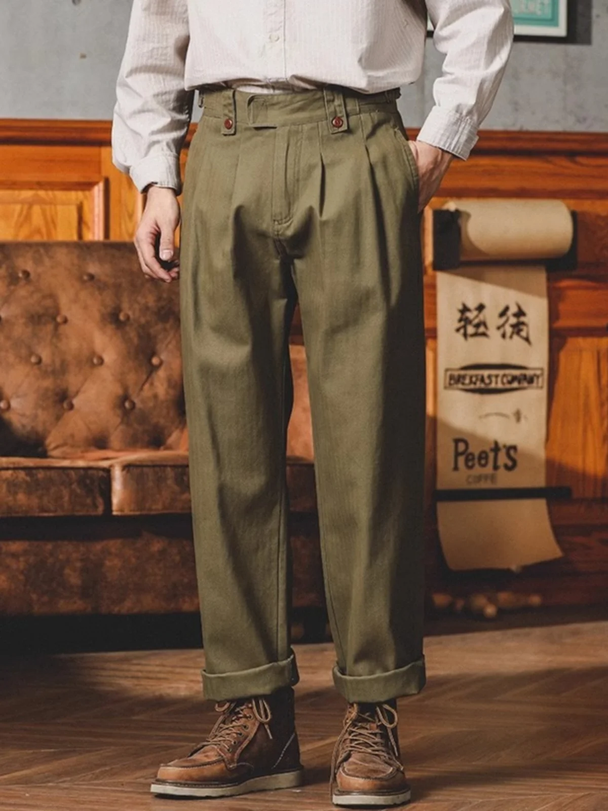 Американские рабочие брюки в стиле ретро, мужские повседневные брюки цвета хаки на весну и осень, осенне-зимние брюки Naples, свободный крой, длинные молодежные брюки
Американские рабочие брюки в стиле ретро, мужские повседневные брюки цвета хаки на весну и осень, осенне-зимние брюки Naples, свободный крой, длинные молодежные брюки