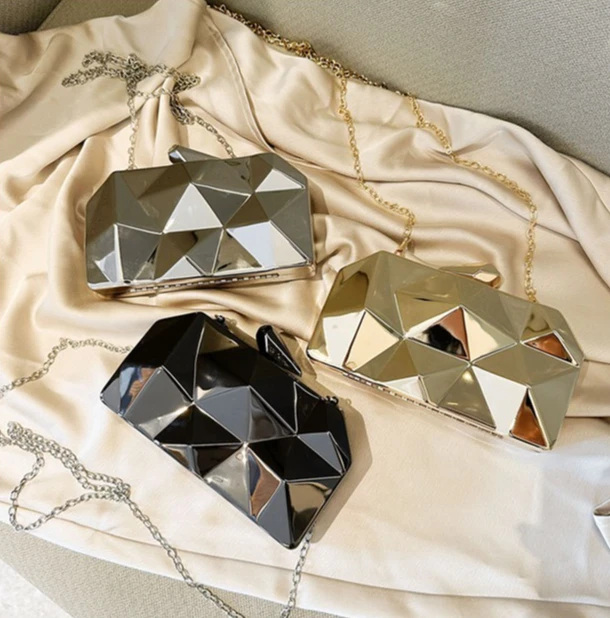 New acrylic bag glossy box mini small handbag clutch bag banquet shoulder messenger bag
New acrylic bag glossy box mini small handbag clutch bag banquet shoulder messenger bag