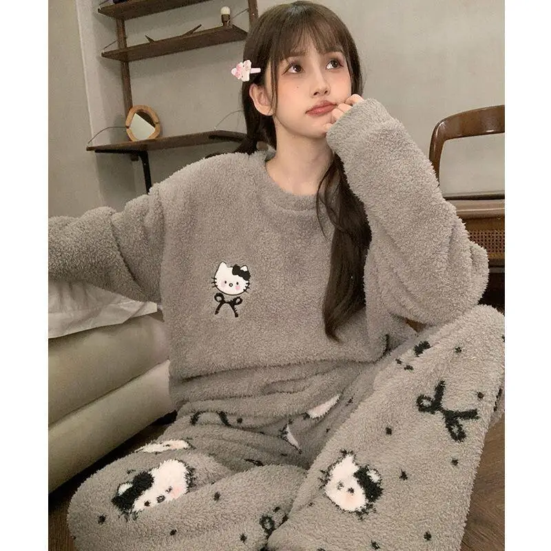 Sanrio Hello Kitty Women's Thickened Plush Pajama Set Autumn Winter Long Sleeve Cute Kawaii Warm Cozy Home Loungewear Sleepwear
Sanrio Hello Kitty Women's Thickened Plush Pajama Set Autumn Winter Long Sleeve Cute Kawaii Warm Cozy Home Loungewear Sleepwear