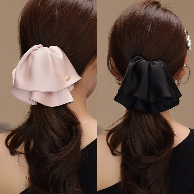 Hair Claw Ruffled Satin Oversized Volumizing Half Up for Back Head Women Elegant Durable Lightweight Premium Quality
Hair Claw Ruffled Satin Oversized Volumizing Half Up for Back Head Women Elegant Durable Lightweight Premium Quality