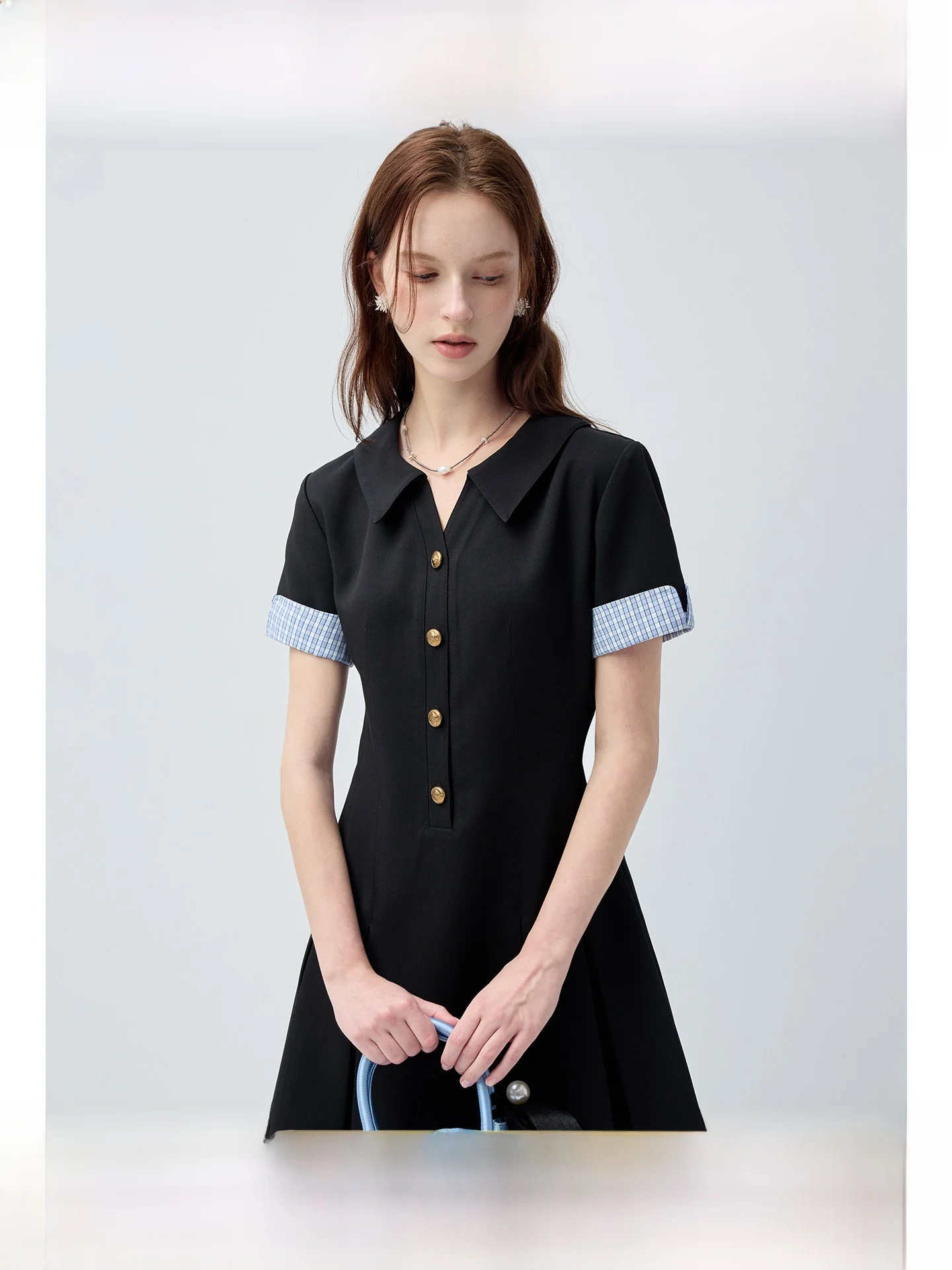 V-Neck Maxi Dress Slimming Waist Design Commute Friendly plus Size Women's Fashionable Summer Dress A-Line Skirt Style
V-Neck Maxi Dress Slimming Waist Design Commute Friendly plus Size Women's Fashionable Summer Dress A-Line Skirt Style