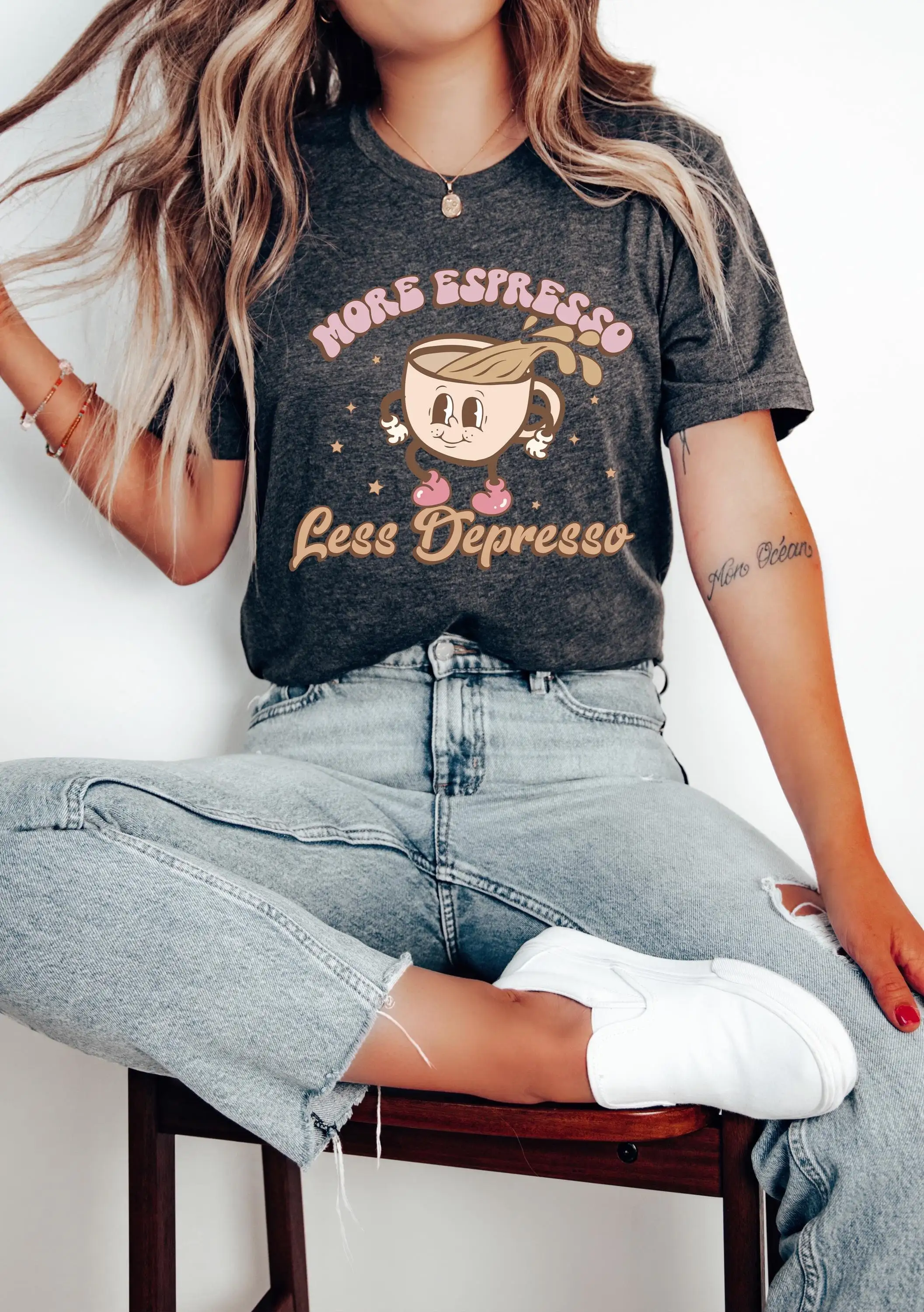 Футболка More Espresso Less Depresso, винтажная забавная кофейная ретро-любитель психического здоровья
Футболка More Espresso Less Depresso, винтажная забавная кофейная ретро-любитель психического здоровья