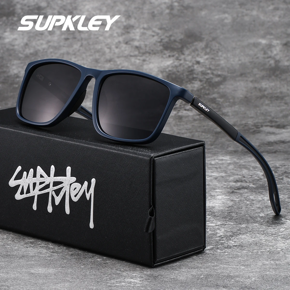 Легкие солнцезащитные очки SUPKLEY в спортивном стиле с квадратными оправами и защитой от ультрафиолета необходимы для вождения и пеших прогулок
Легкие солнцезащитные очки SUPKLEY в спортивном стиле с квадратными оправами и защитой от ультрафиолета необходимы для вождения и пеших прогулок