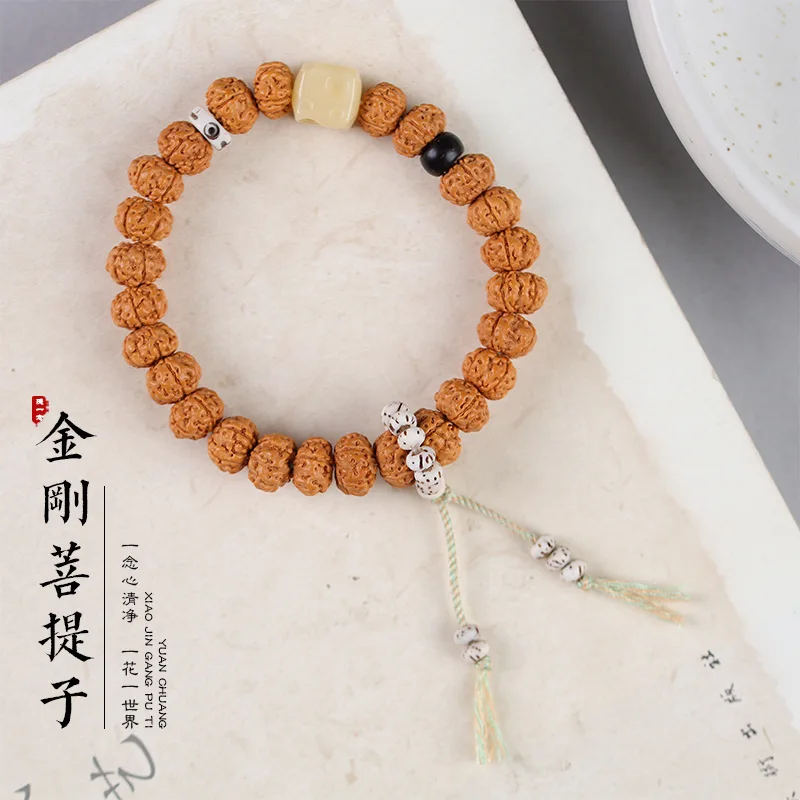 Уникальный универсальный китайский этнический стиль Ваджра Бодхи сахарный кубик сыр для мужчин и женщин играет один круг простой браслет на руку
Уникальный универсальный китайский этнический стиль Ваджра Бодхи сахарный кубик сыр для мужчин и женщин играет один круг простой браслет на руку