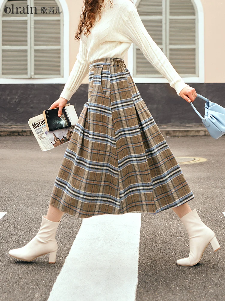 OLrain Women's Plaid Pleated Skirts 2025 Spring French Style A-line Vintage Spliced Wool Blend High-waist Midi Skirt O23DB89110
OLrain Women's Plaid Pleated Skirts 2025 Spring French Style A-line Vintage Spliced Wool Blend High-waist Midi Skirt O23DB89110