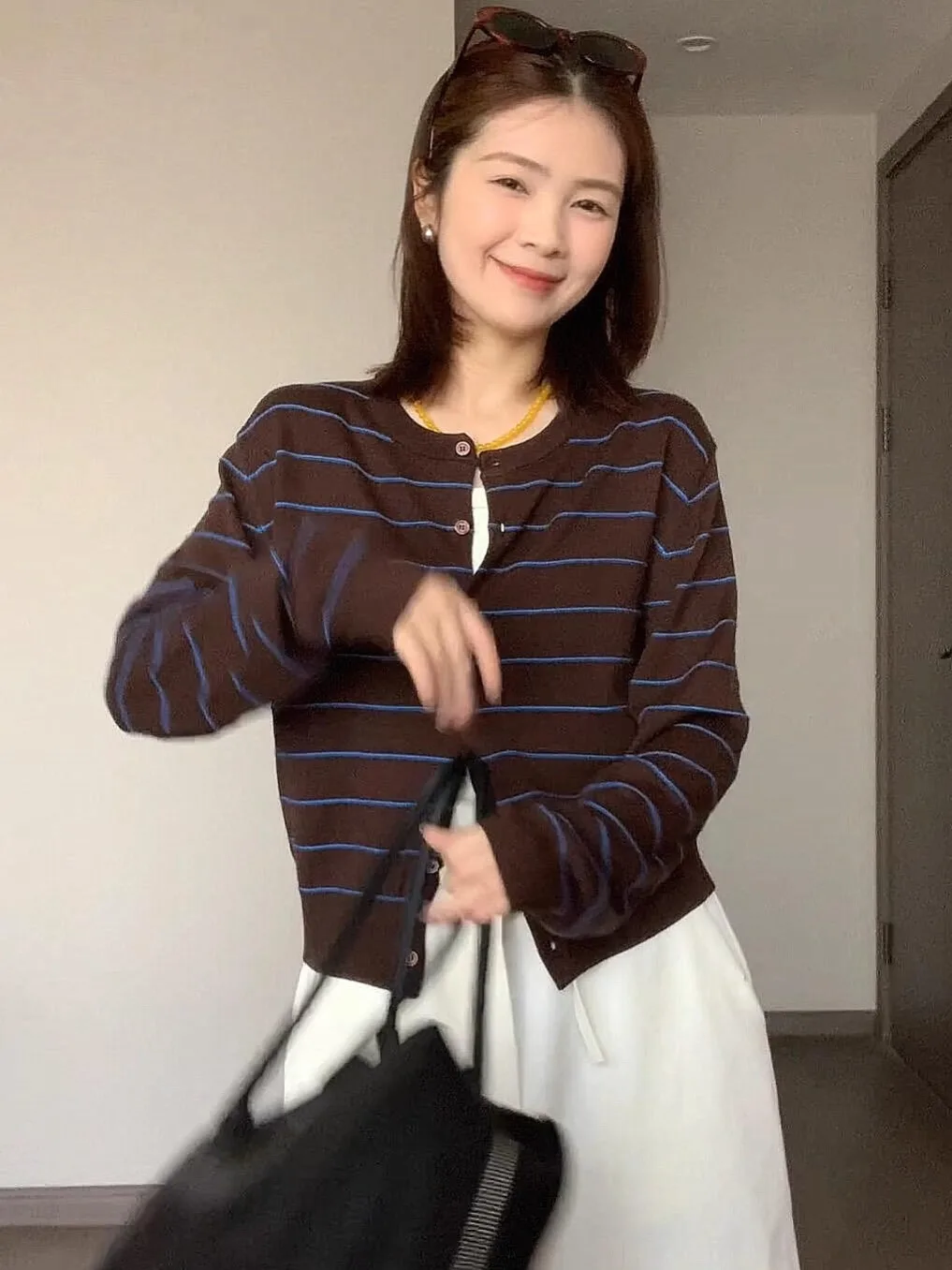 Chic Striped Knitted Open Cardigan Women's Spring Autumn Outerwear Korean Style Loose Fit Soft Long Sleeve Warm Top
Chic Striped Knitted Open Cardigan Women's Spring Autumn Outerwear Korean Style Loose Fit Soft Long Sleeve Warm Top