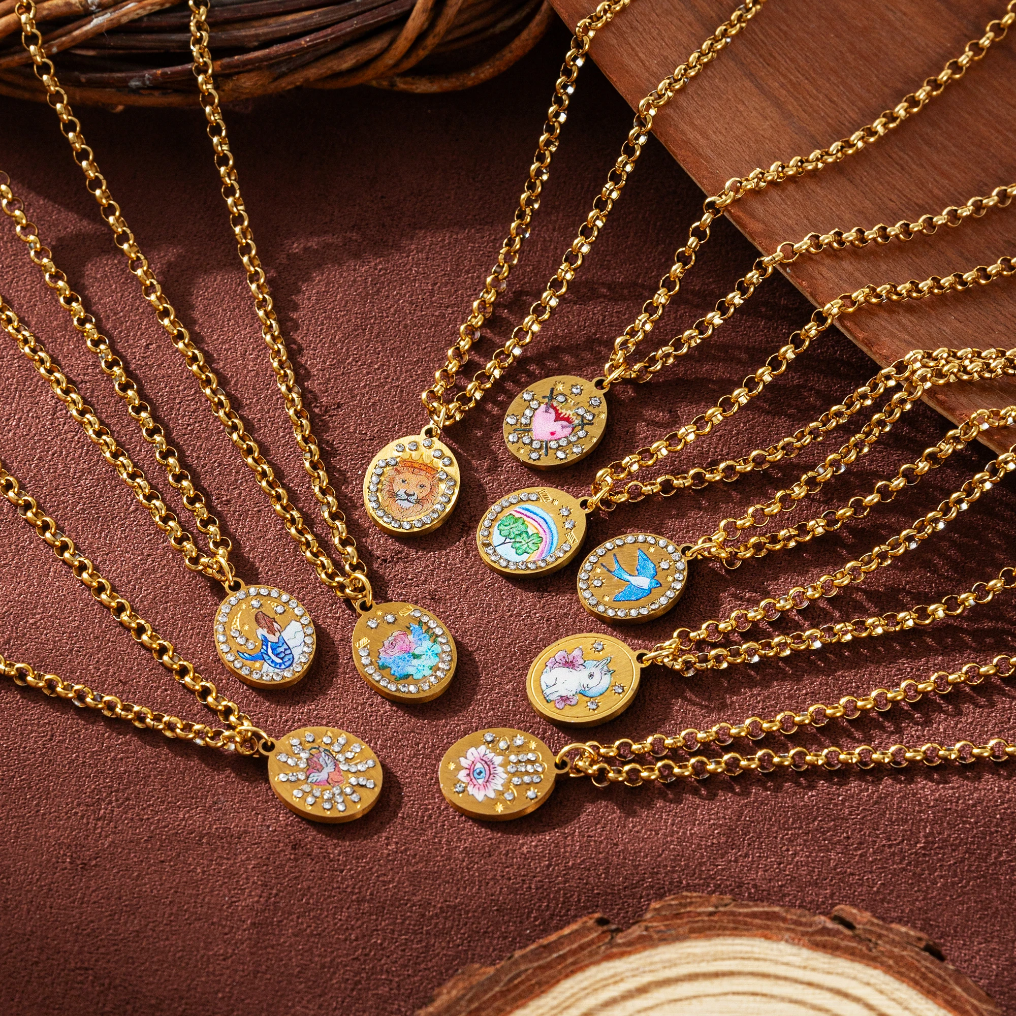 Flower Painting Rabbit Clover Warrior Guardian Tarot Charm Women's Necklace Vacuum Plated 18k Gold
Flower Painting Rabbit Clover Warrior Guardian Tarot Charm Women's Necklace Vacuum Plated 18k Gold