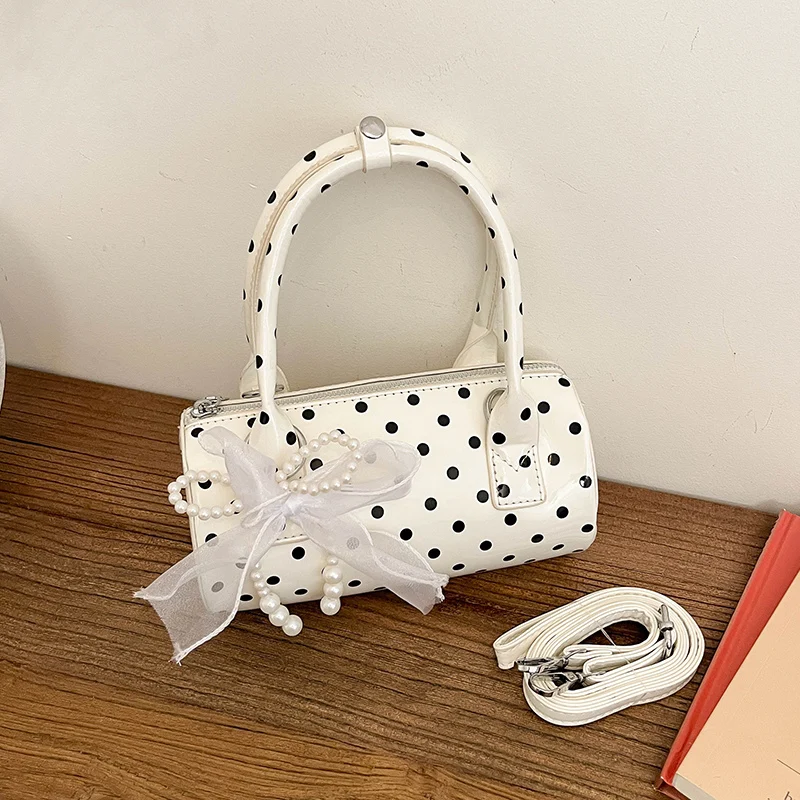 Korean Polka Dot Mini Handbag Cute Bow Pearl Decoration Cylinder Crossbody Bag Ladies Patent Leather Top Handle Purse for Dating
Korean Polka Dot Mini Handbag Cute Bow Pearl Decoration Cylinder Crossbody Bag Ladies Patent Leather Top Handle Purse for Dating