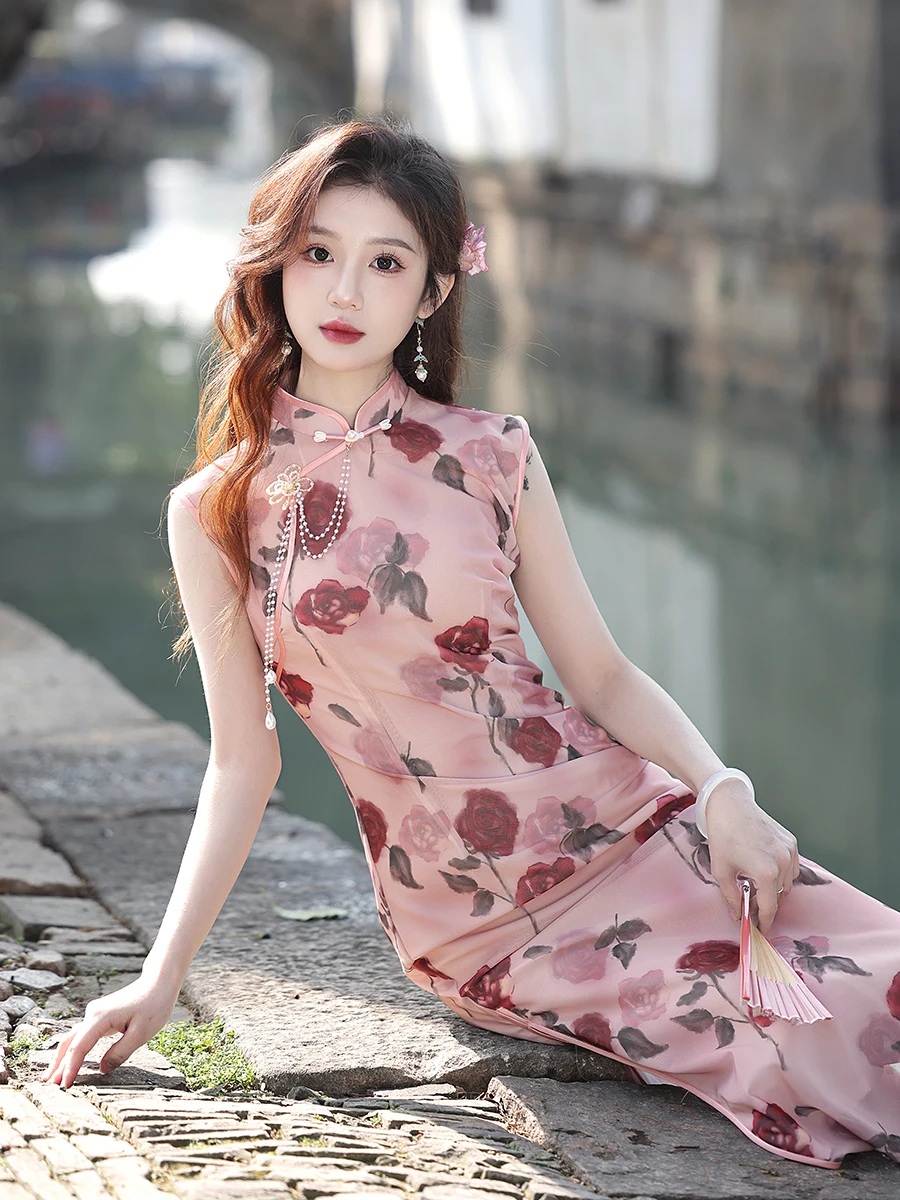 Pink Svel Young Sle Qipao Ele Simple Daily Wear Beautiful Girl Long Slant Lapel Traditional Chinese Fas...
Pink Svel Young Sle Qipao Ele Simple Daily Wear Beautiful Girl Long Slant Lapel Traditional Chinese Fas...
