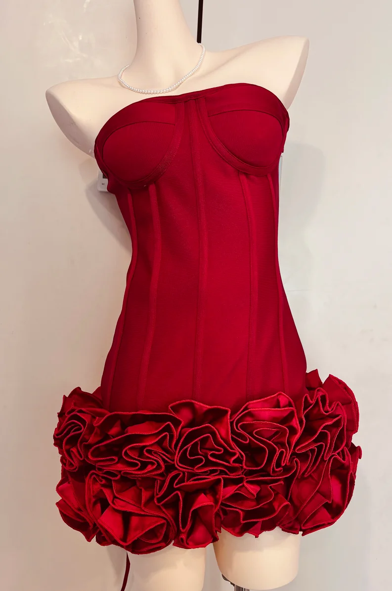 Thai niche high-end strapless fishtail back tie tulip skirt dress, birthday red Christmas dress
Thai niche high-end strapless fishtail back tie tulip skirt dress, birthday red Christmas dress